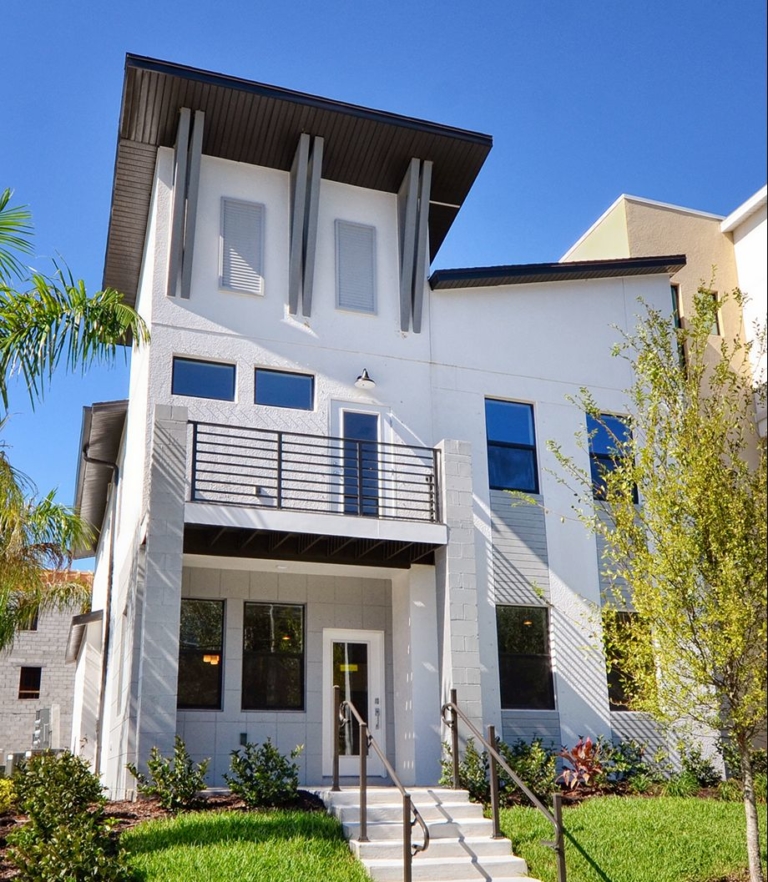 Uptown Kenwood Luxury Townhomes in St. Petersburg